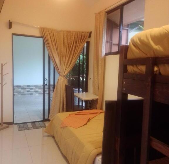 غرفة قياسية ثلاثية, San Rafael Ecolodge