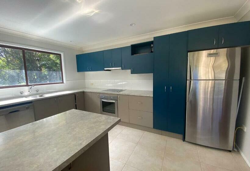 בית, 3 חדרי שינה, Tiona Holiday Park