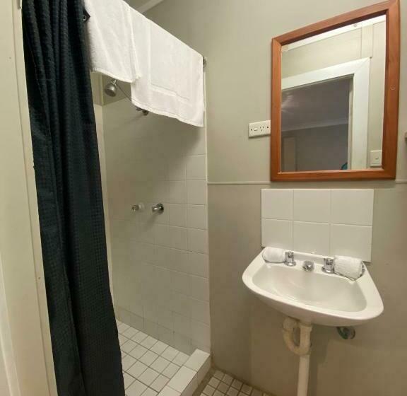 בית, 3 חדרי שינה, Tiona Holiday Park