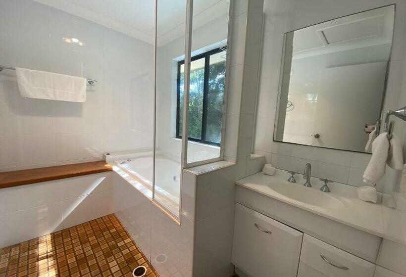 בית, 3 חדרי שינה, Tiona Holiday Park