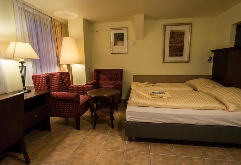 4인용 스탠다드 룸, Penzion Kaminek