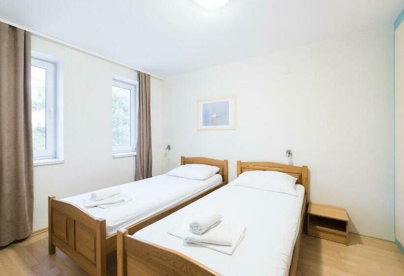 マウンテンビュースタンダードルーム, Aparthotel Roccia