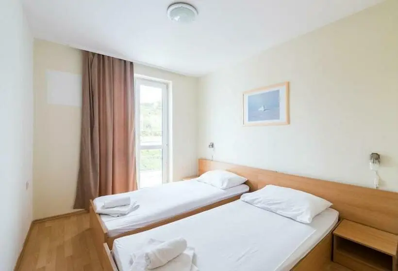 マウンテンビュースタンダードルーム, Aparthotel Roccia