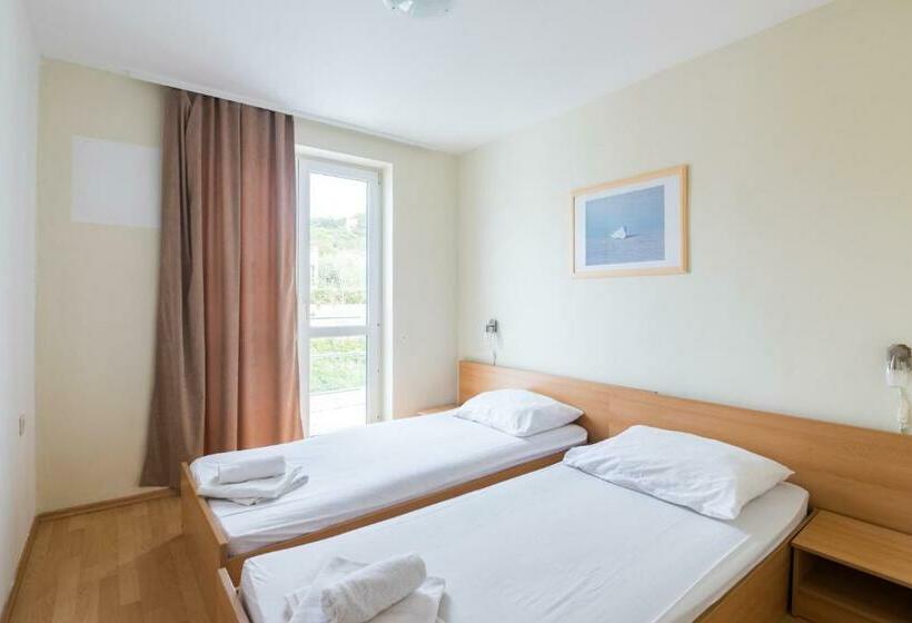 マウンテンビュースタンダードルーム, Aparthotel Roccia