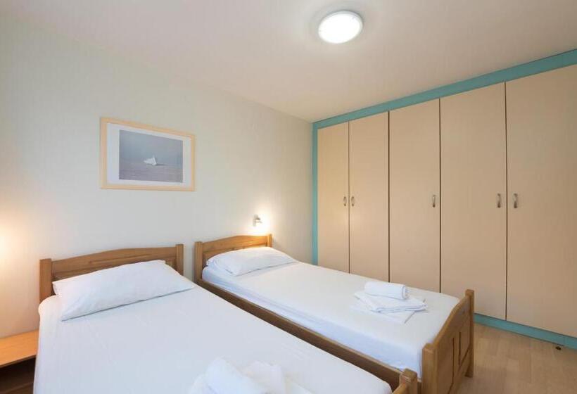 غرفة قياسية مطلة على الجبل, Aparthotel Roccia