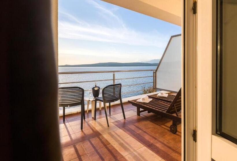 オーシャンビューデラックスルーム, Aparthotel Roccia