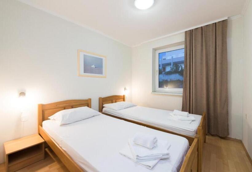 חדר סטנדרט נוף להרים, Aparthotel Roccia