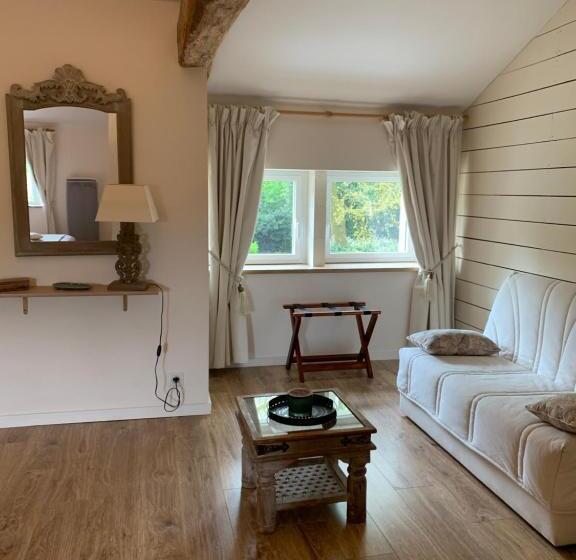 디럭스 4인 룸, Clos De La Court D Aron