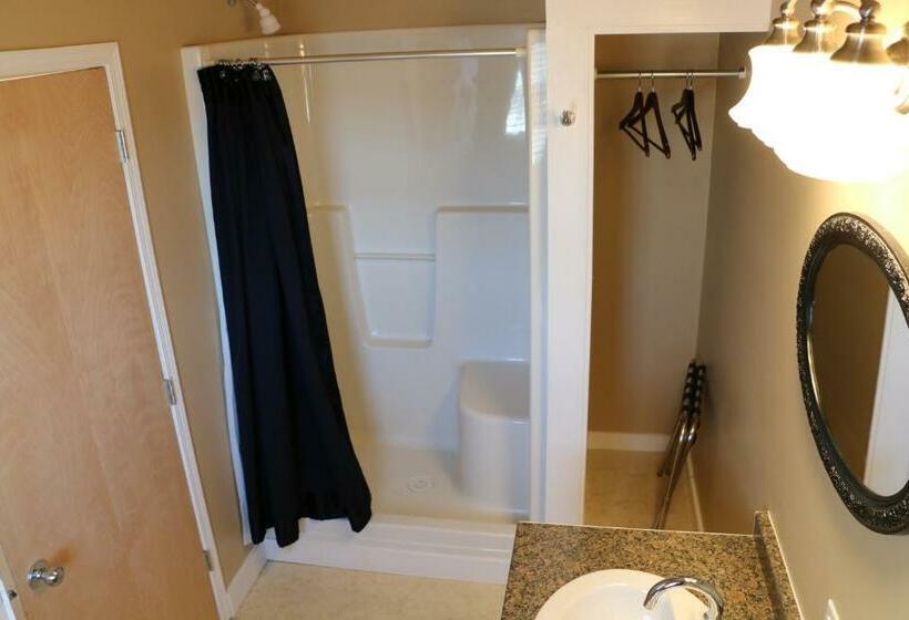 豪华海景房带阳台, Nimpkish