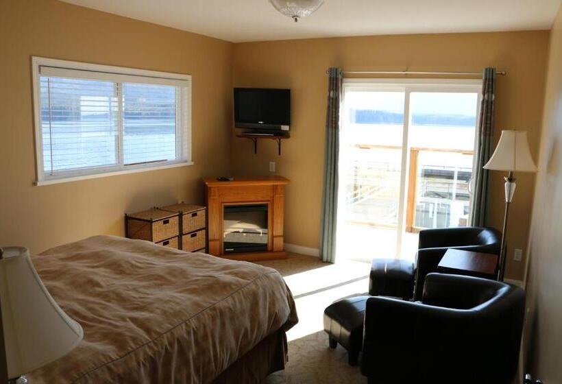 带阳台标准四人间, Nimpkish