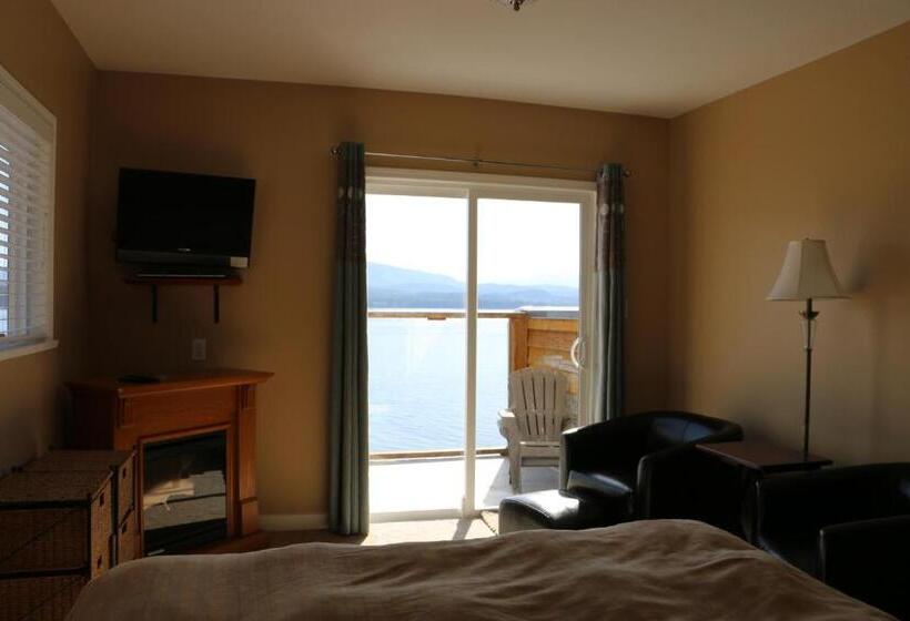 带阳台标准四人间, Nimpkish