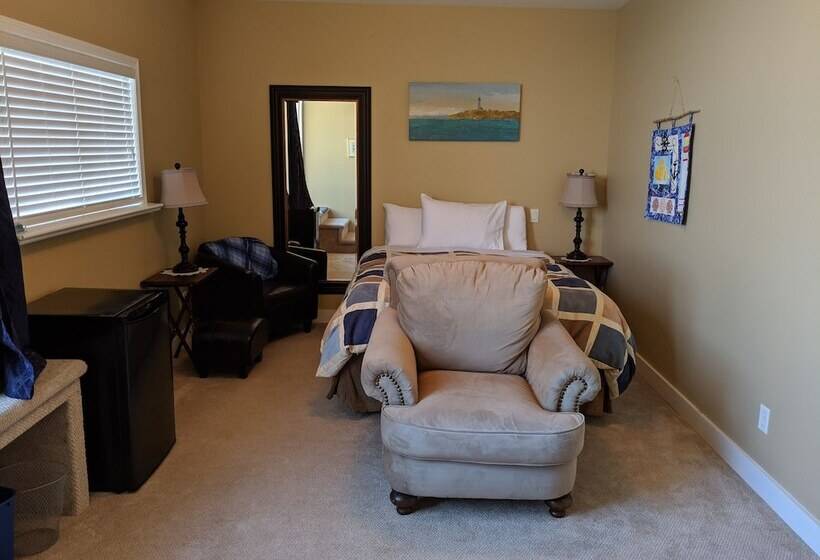 豪华海景房带阳台, Nimpkish