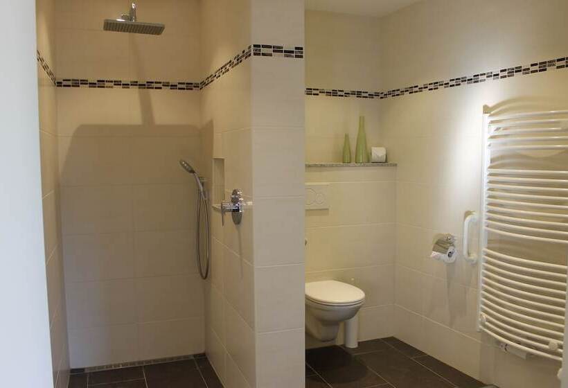 스탠다드 룸, Number One