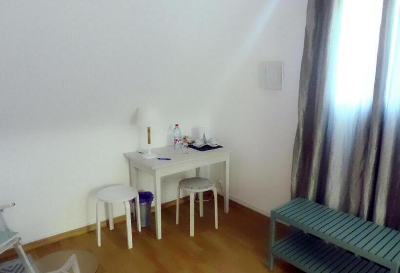 Номер Deluxe, Ailes Et Iles