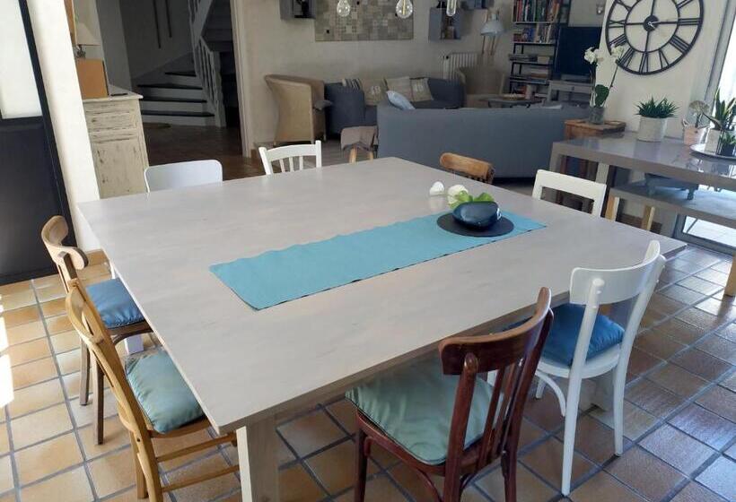 Номер Deluxe, Ailes Et Iles