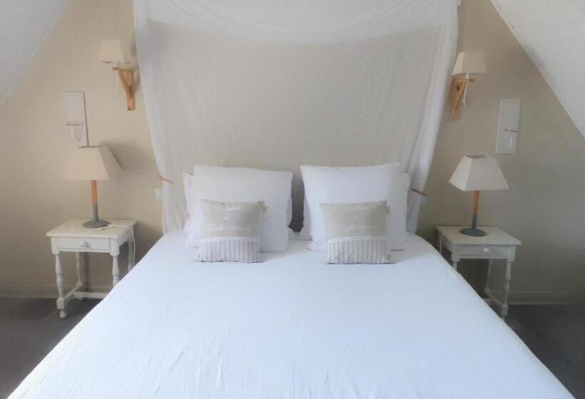 Номер Superior, Ailes Et Iles