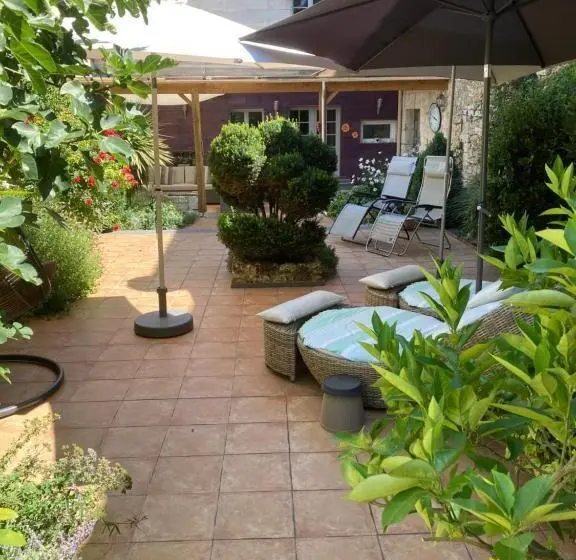 キングサイズベッドのデラックスルーム, Le Patio Chambres Et Tables D Hôtes
