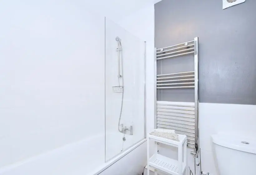 バスルーム共有のシングルスタンダード, Townhouse @ Hanley Road Stoke