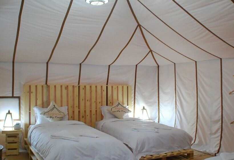 اتاق استاندارد سه نفره, Tangerine Sky Camp