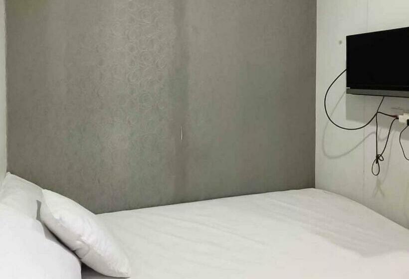 غرفة قياسية, Aimer Guest House Syariah Mitra Reddoorz