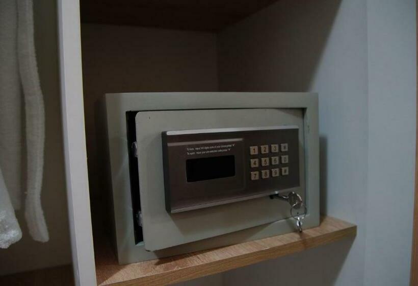 غرفة ديلوكس, Sumaya