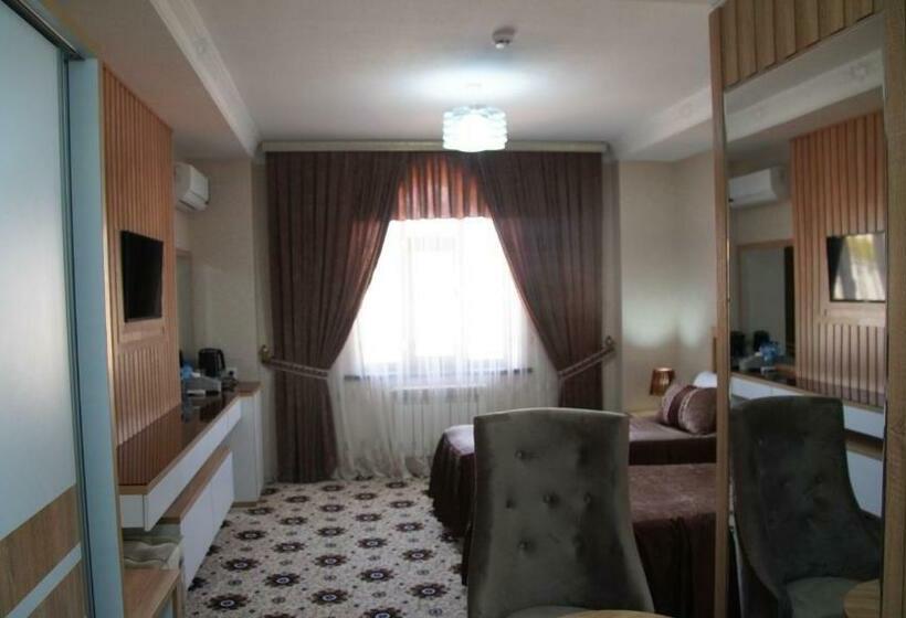 غرفة ديلوكس, Sumaya