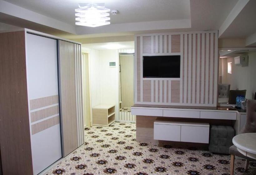 غرفة ديلوكس ثلاثية, Sumaya