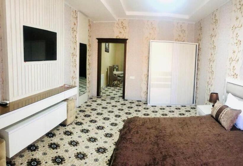 جناح سوبيريور, Sumaya