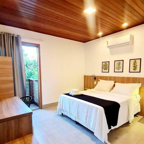 Люкс Вид на Бассейн, Pousada Vila Ipuan