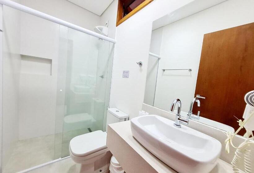 Люкс Вид на Бассейн, Pousada Vila Ipuan