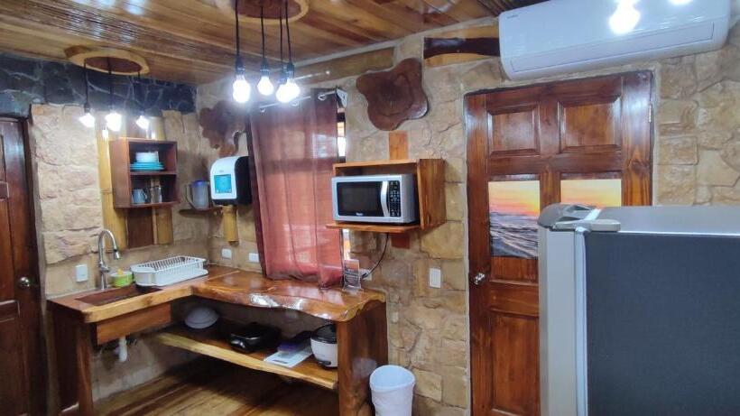 标准工作室带阳台, Apartotel Villa Alta Tamarindo