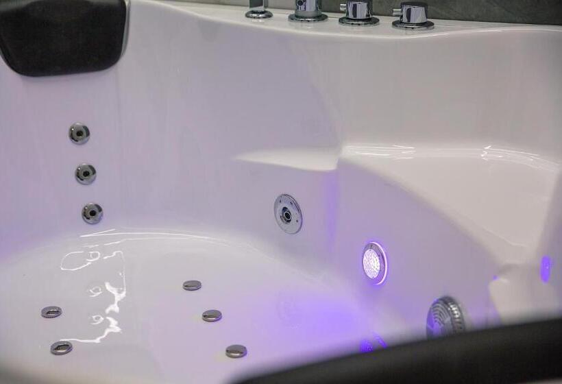 스탠다드 룸 킹사이즈 침대, Il Basín