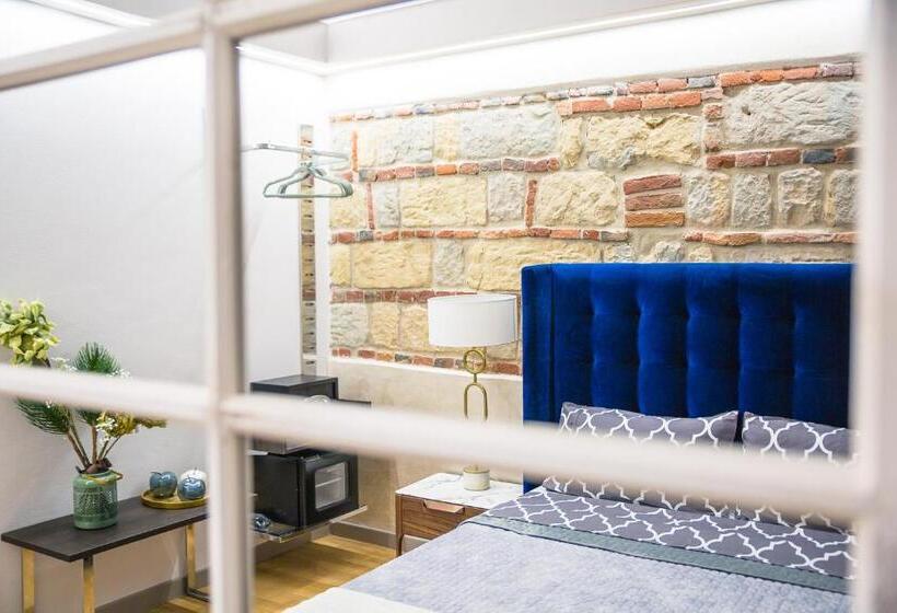 스탠다드 룸 킹사이즈 침대, Il Basín