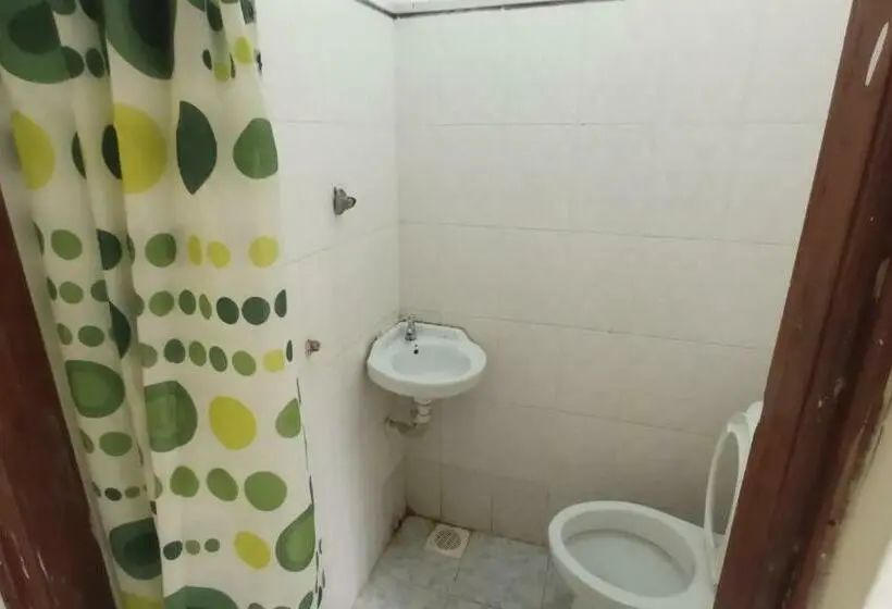 اتاق اکونومی یک تخته, Lago Resort   Best Views In Kisumu