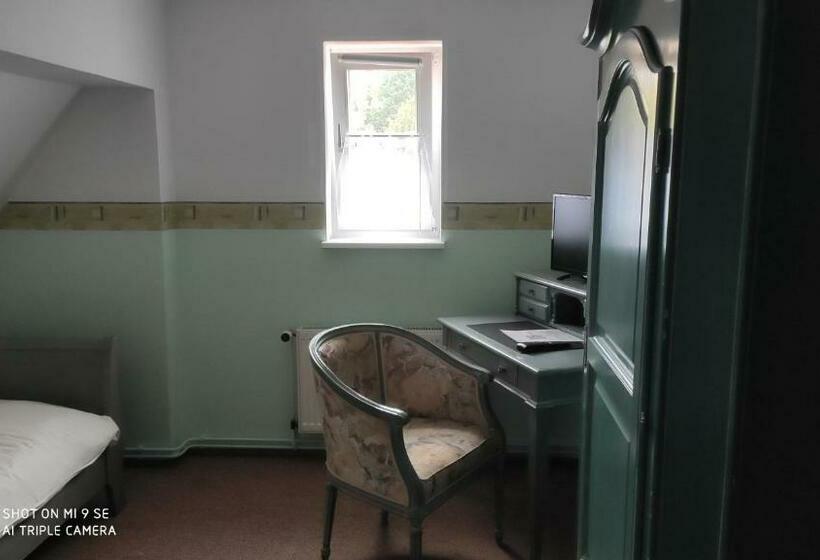 غرفة قياسية فردية, Lichtenberger Hof