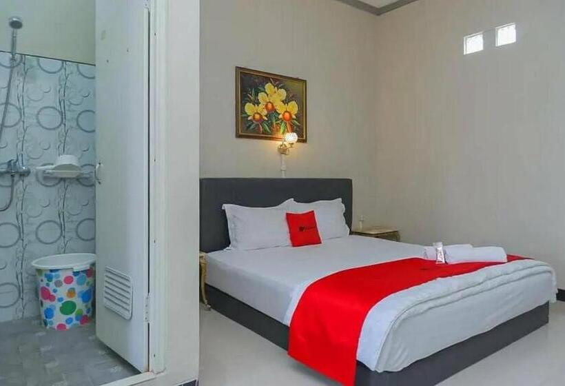 Standard Room, Reddoorz Near Kampung Inggris Pare
