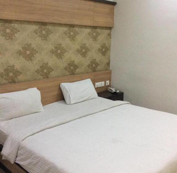 חדר דלוקס, Sri Vaari Residency