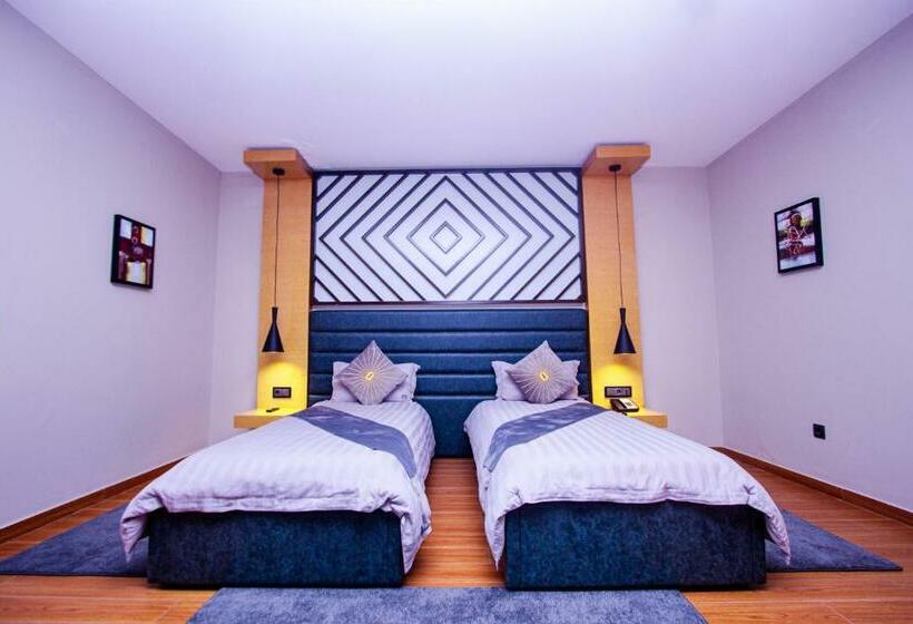 غرفة قياسية, Uzeir