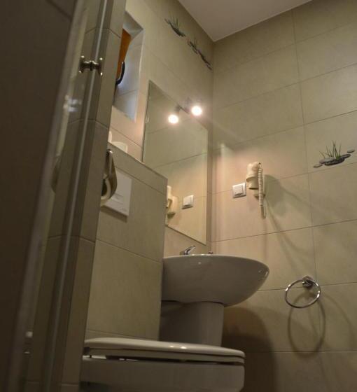 غرفة قياسية, Cazare 77