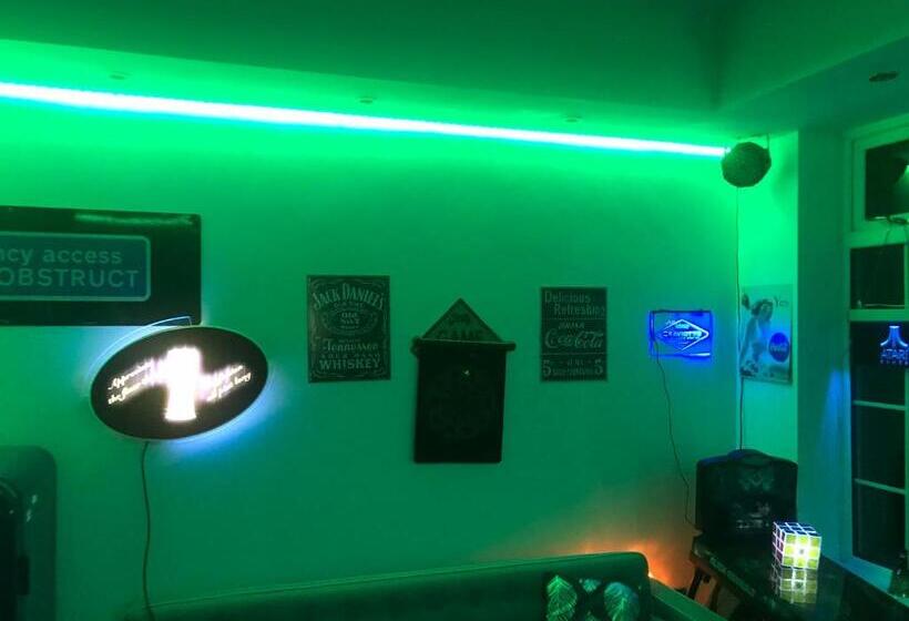 デラックスルーム, The View