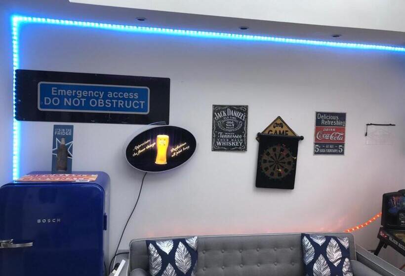 1階の1ベッドルームアパートメント, The View