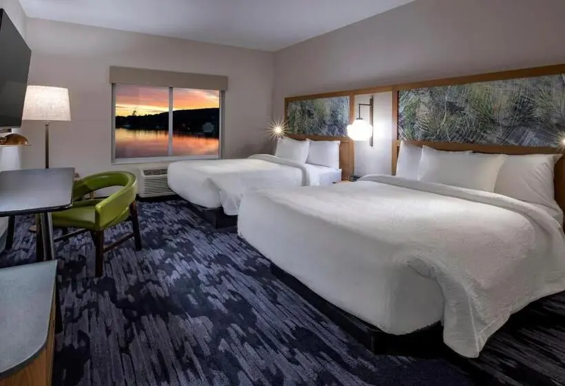 クイーンサイズベッドのスタンダードルーム, Fairfield Inn & Suites By Marriott Klamath Falls