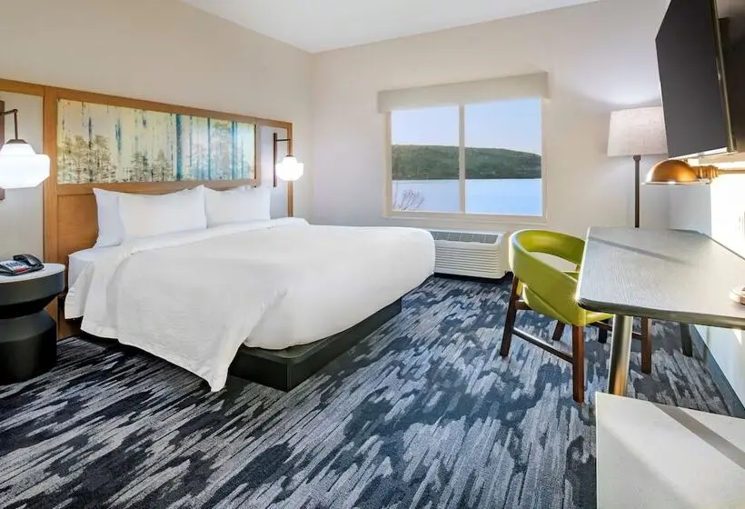 ダブルベッドスタンダードルーム, Fairfield Inn & Suites By Marriott Klamath Falls