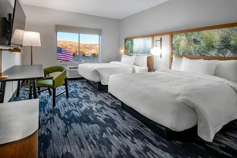 身障者適用クイーンサイズベッドルーム, Fairfield Inn & Suites By Marriott Klamath Falls