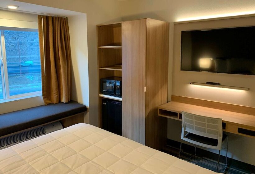 اتاق استاندارد با 2 تخت دوبل, Microtel Inn & Suites By Wyndham Georgetown Lake