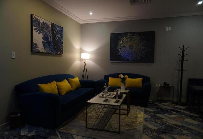 استودیو خانوادگی, Swat Hotel Apartments 2