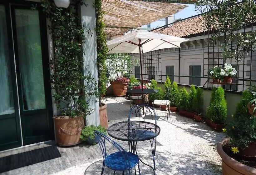 اتاق لوکس با تراس, Antica Locanda Dei Mercanti