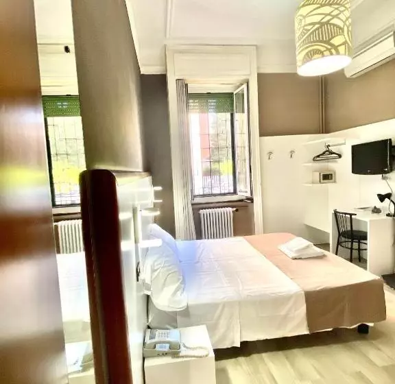 اتاق استاندارد, Bogart Milano