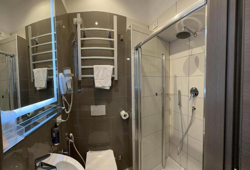 标准间, Bogart Milano