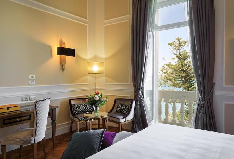 חדר דלוקס נוף לים, Grand Hotel Des Etrangers